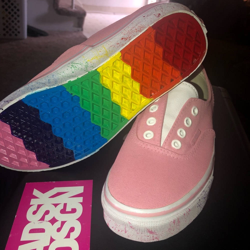 Rainbow shoes - Picture 1 of 8